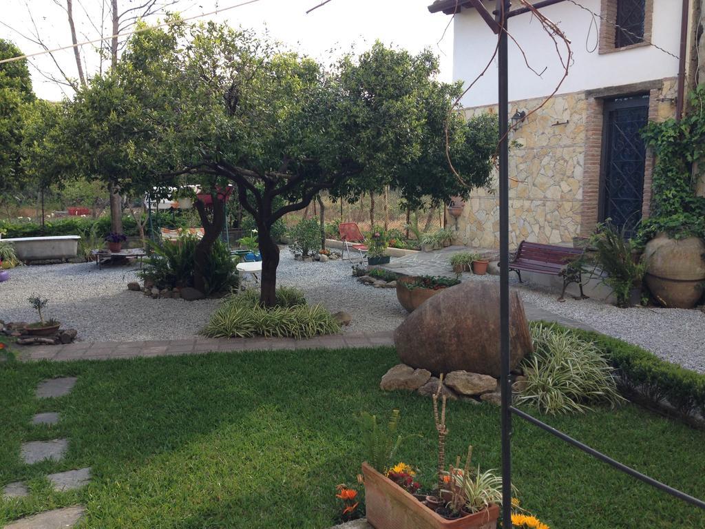 B&B Mar Tirreno Barcellona-Pozzo di Gotto Exteriör bild