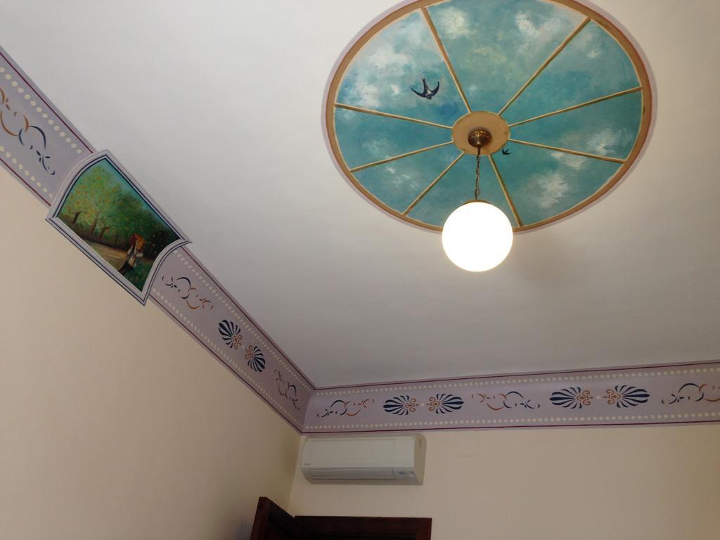 B&B Mar Tirreno Barcellona-Pozzo di Gotto Rum bild