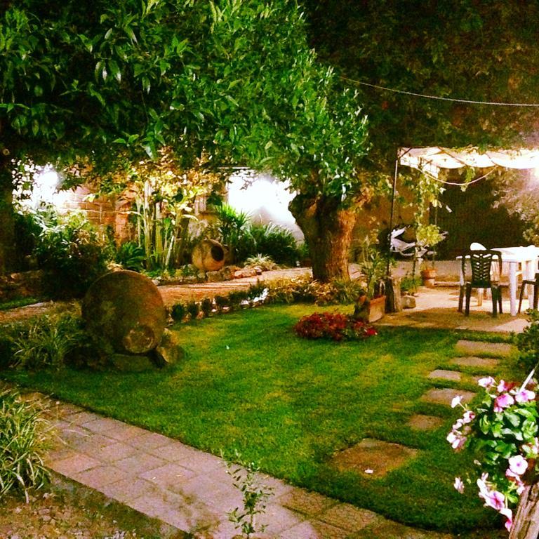 B&B Mar Tirreno Barcellona-Pozzo di Gotto Exteriör bild